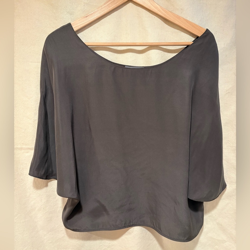 Vince 100% silk top, S, EUC